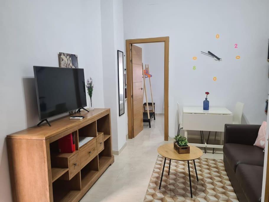 Apartamento En El Fontanal, Casa- Patio De Vecinos Sevilla Exterior foto